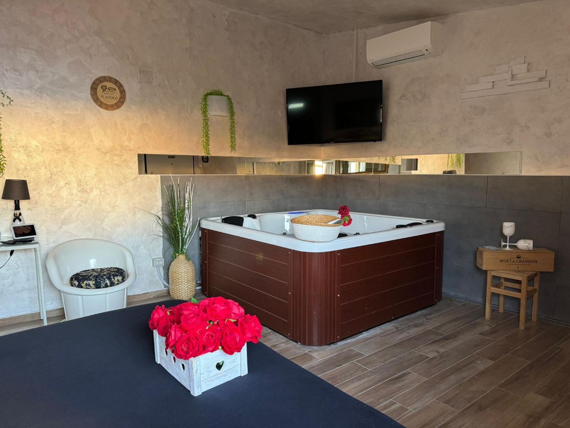 Atena B&B Apartments Platino San Silvestro  Экстерьер фото