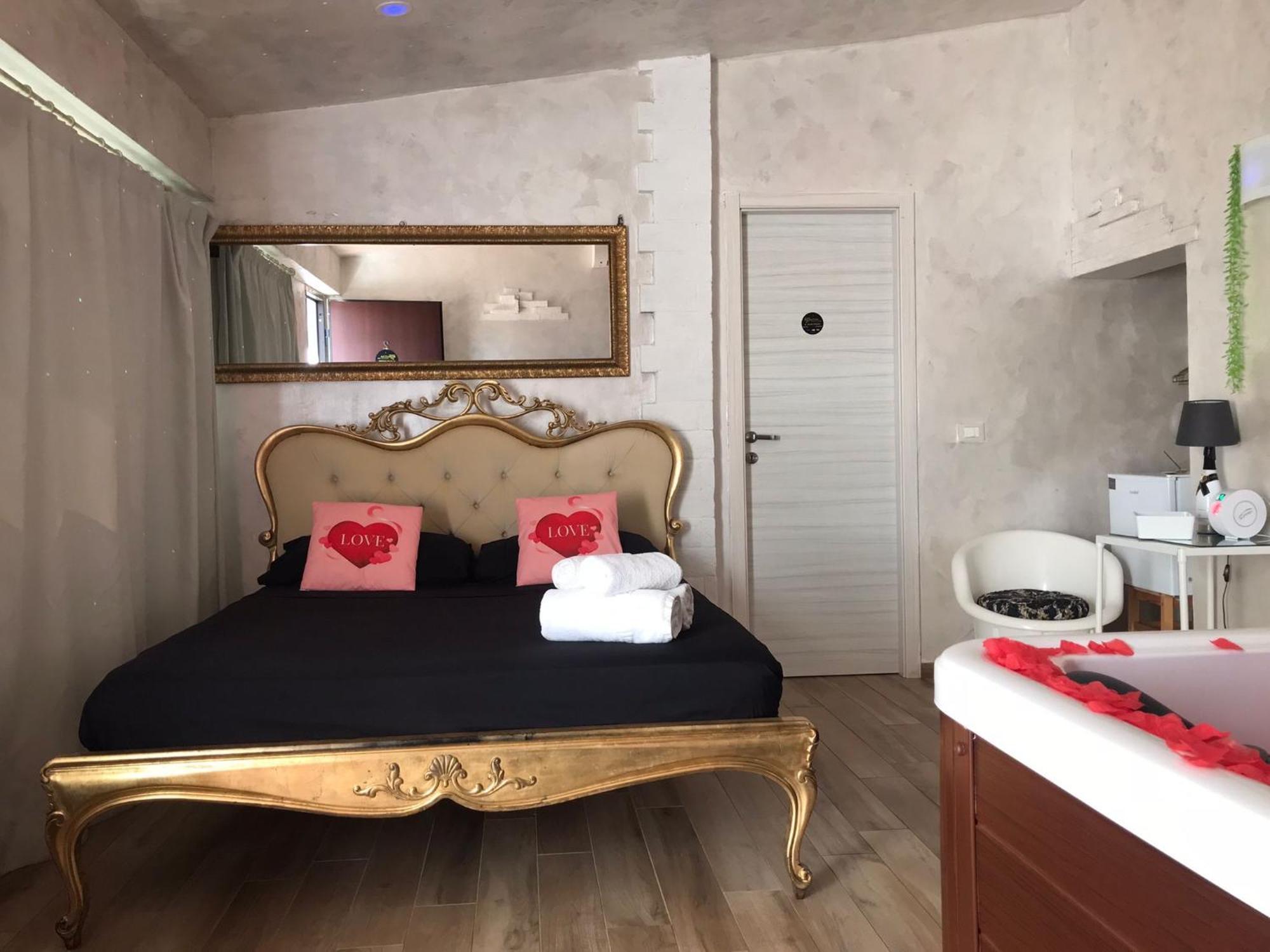Atena B&B Apartments Platino San Silvestro  Экстерьер фото